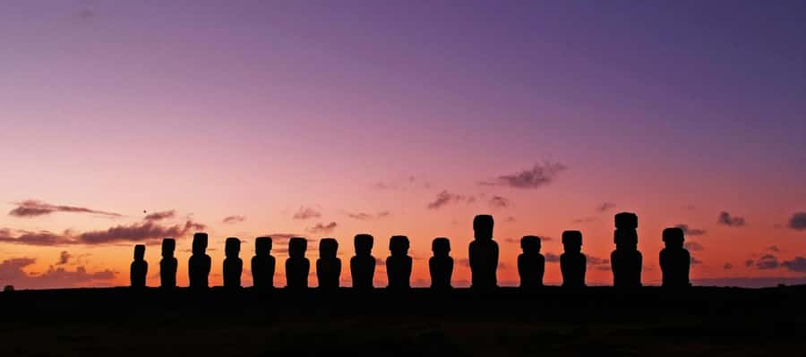 Adventures in Rapa Nui: High-quality tourism with Easter Island Your Tour. - Rano Raraku, the Quarry That Explains the Moai