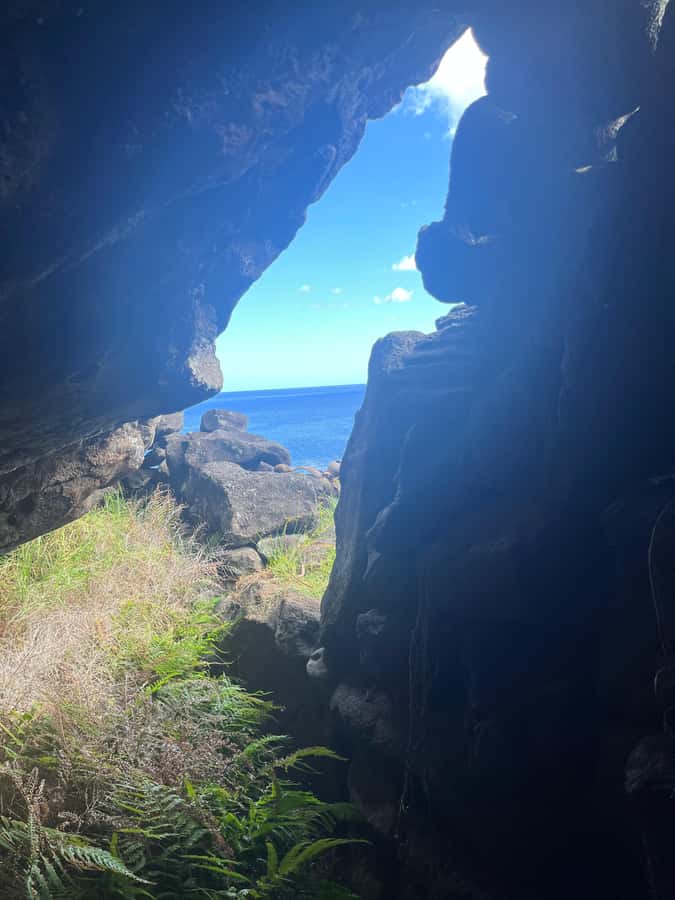 Adventures in Rapa Nui: High-quality tourism with Easter Island Your Tour. - Ahu Tongariki and Rapa Nui’s Most Famous View