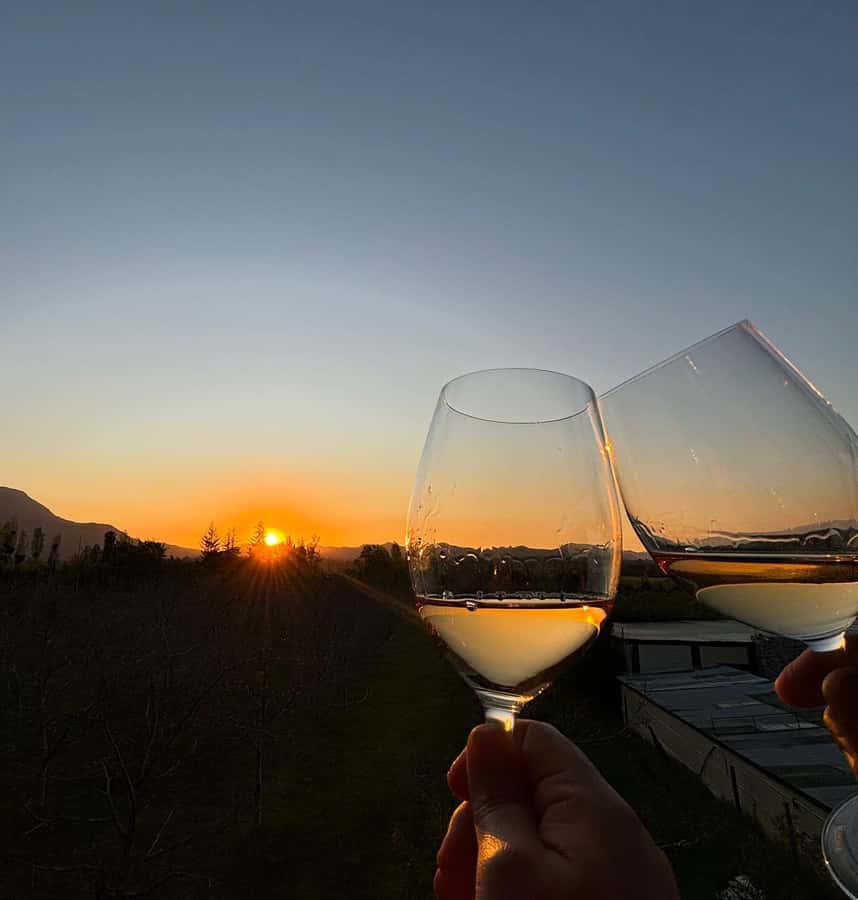 Alyan Family sunset winery - Time for the winery shop