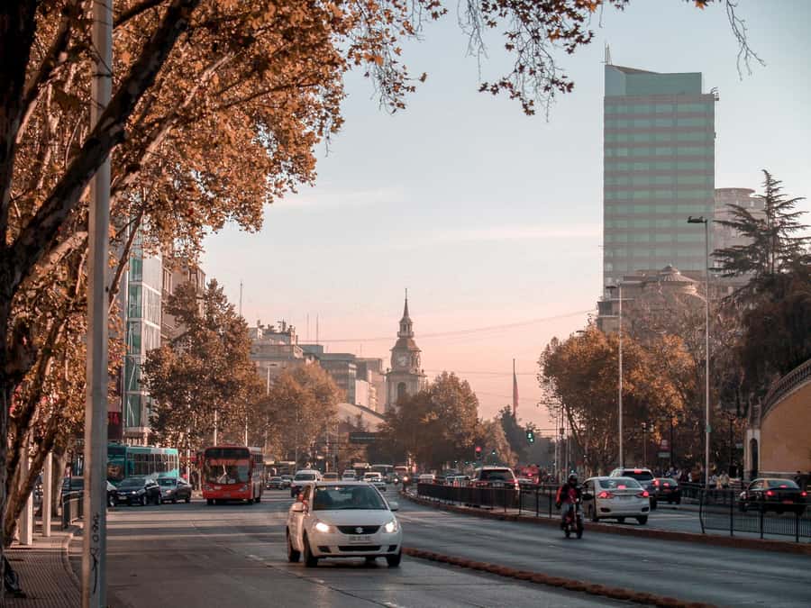An Architect's Tour of Downtown Santiago - Why Santiago makes sense through architecture
