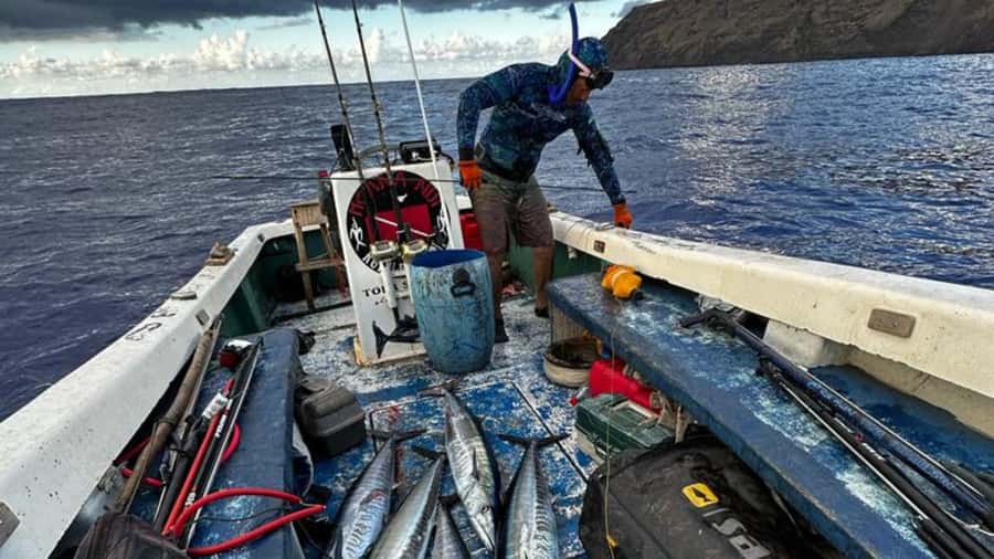 Ancestral fishing: Fishing with an experienced Rapa Nui - Why fishing adds another side to Rapa Nui