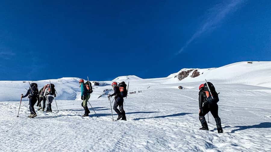 Ascent to Villarrica volcano 2,847masl, from Pucón - Sliding back down the volcano