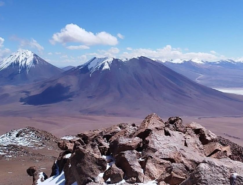 ASCENT TO VOLCANO CERRO TOCO OF 5604masl - The 1.7-kilometer climb to 5,604 meters