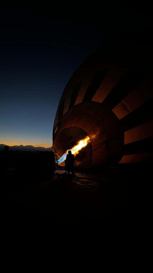 Atacama: San Pedro de Atacama Sunrise Hot Air Balloon Ride - Watching the balloon come alive
