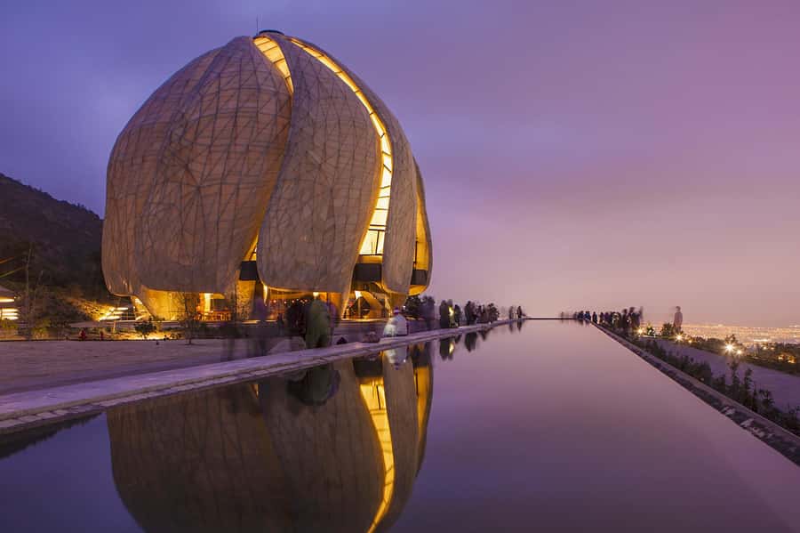 Bahá'i Temple and Cousiño Macul Vineyard - The Bahá’i House of Worship and Santiago from above