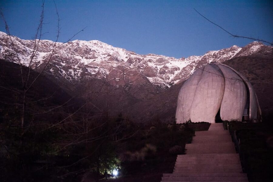 Bahá’í Temple, Winery and Lapis Lazuli + Private Transport - The Bahá’í Temple and its Andes foothill setting