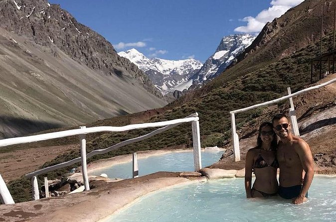 Cajon del Maipo Region - Hot Springs Termas de Colina - A sweet stop at Casa Chocolate