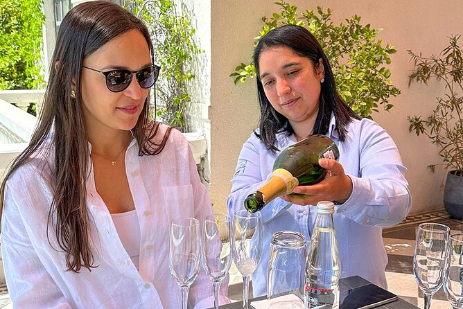Casablanca world class wines, 4 vineyards & Tanino lunch stop - Tanino at Casas del Bosque: the long lunch stop