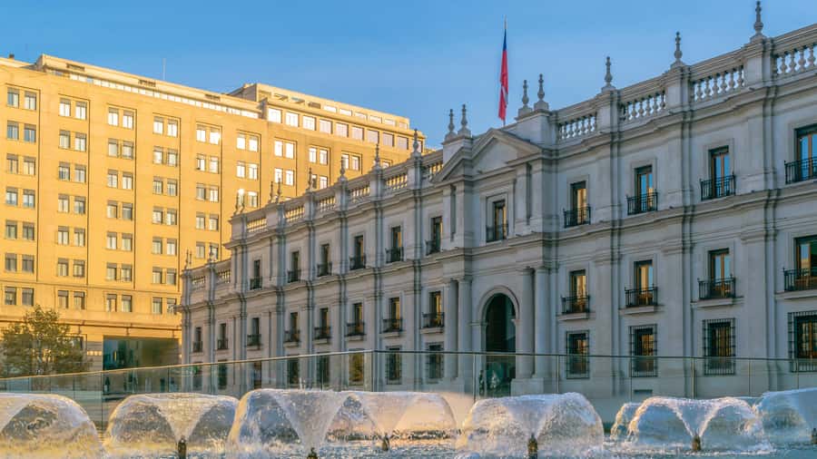 Dia Completo en Santiago: Museo+San Cristobal+City Tour - What this full-day Santiago tour is really designed to do