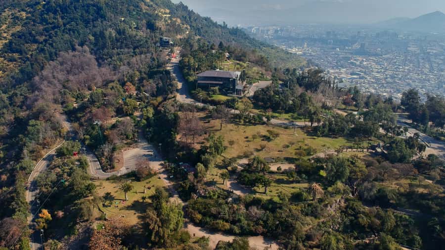 Dia Completo en Santiago: Museo+San Cristobal+City Tour - The National Historical Museum sets the scene