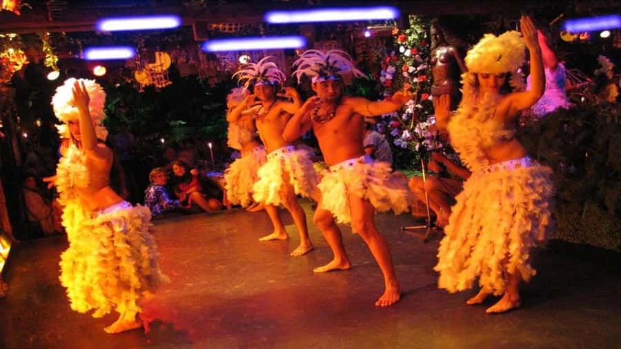 Dinner Show in Bali Hai with Wine refill and transportation - Dinner arrives before the 10 p.m. performance