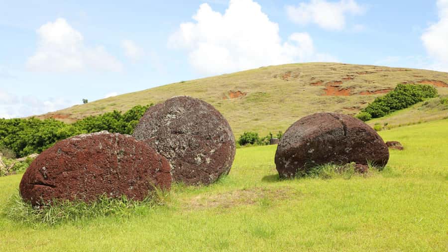 Easter Island: Full Day Ancestral Caves and Orongo Village - Entering Ana Te Pahu’s ancestral caves