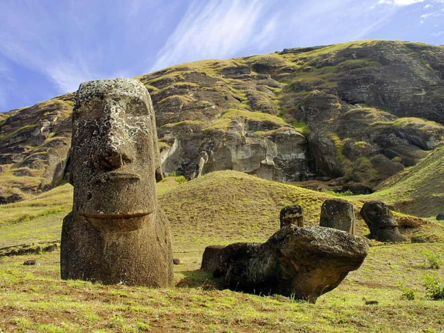 Easter Island: Moai Full Day Private Tour - Ahahanga and moai in their original setting