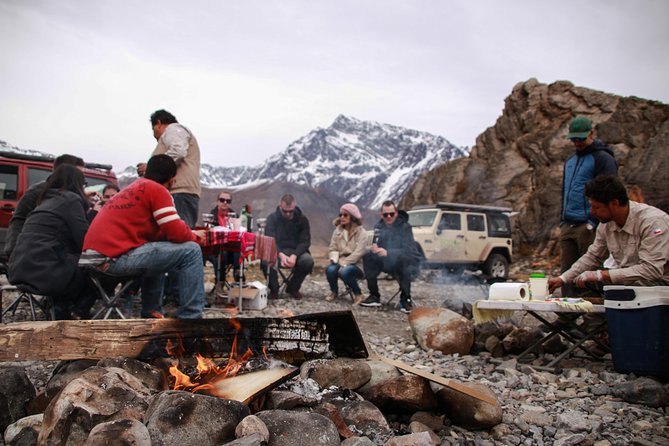 Embalse el Yeso and Termas del Plomo in semi-private 4x4 - Is $250 a fair price?