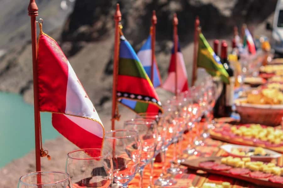 Embalse el Yeso + Termas de Colina with picnic - Full day - Embalse el Yeso, the day’s headline view