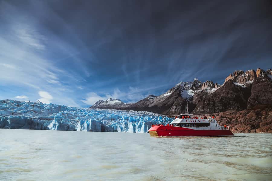 From Puerto Natales: Grey Glacier Tour - The forest walk and Pingo River bridge