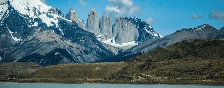 From Puerto Natales: Torres del Paine National Park Day Tour - Laguna Amarga and the first view of the Paine towers