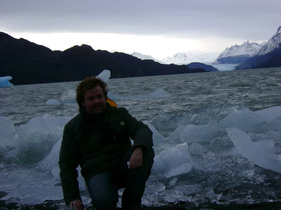 From Puerto Natales: Torres del Paine National Park Trip - El Castillo Hill and the approach to the park