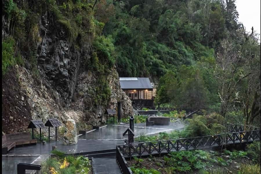 From Puerto Varas: Full Day to Termas del Sol & Cochamo Valley - Why this Puerto Varas outing works