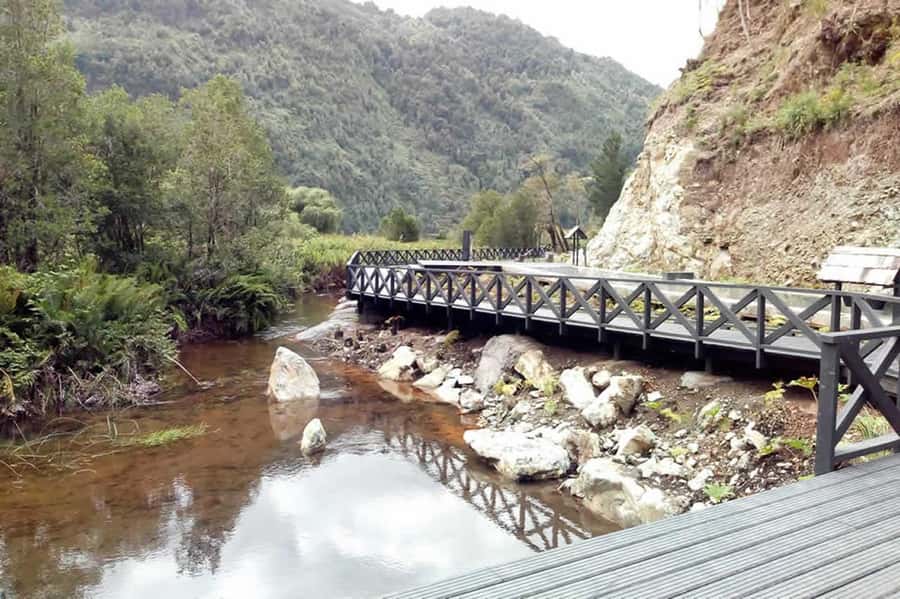 From Puerto Varas: Full Day to Termas del Sol & Cochamo Valley - Who should book this experience