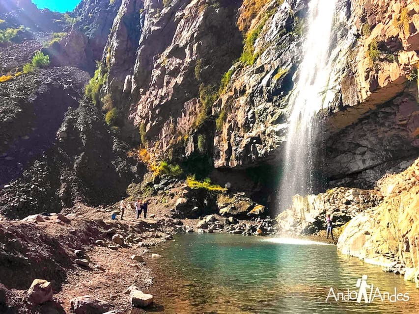 From Santiago: Cajón del Maipo and Volcán San José Hike 8K - Wine, cheese, and a friendly end to the hike