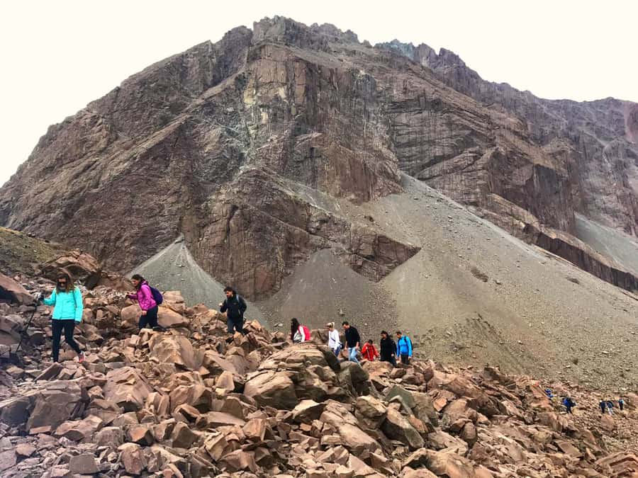 From Santiago: Cajón del Maipo and Volcán San José Hike 8K - Weather and seasonal tradeoffs
