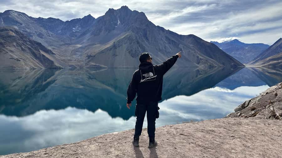 From Santiago: Maipo Canyon Tour with Andes Mountain view - The road toward El Yeso Dam