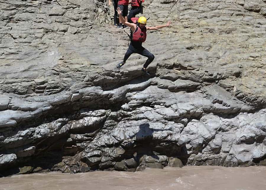 From Santiago: Rafting in the Maipo Canyon - Warming up after the run