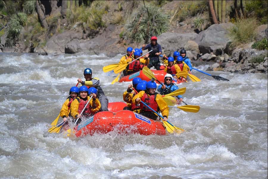 From Santiago: Rafting in the Maipo Canyon - Arriving at the San José del Maipo base