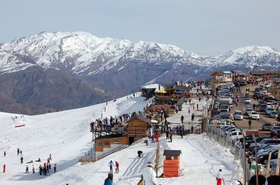 From Santiago: Valle Nevado and Farellones Small Group Tour - Guides, languages, and group comfort