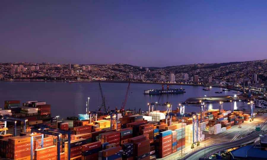 From Santiago: Valparaiso and Viña del Mar Day Tour - Guides, Vehicles, and Group Size
