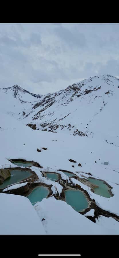 Full-Day Embalse del Yeso & Hot Springs Tour from Santiago - What your guide adds at the reservoir