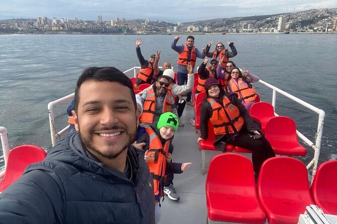 Full Day Tour in Valparaiso and Vina del Mar - Reñaca gives you time to eat