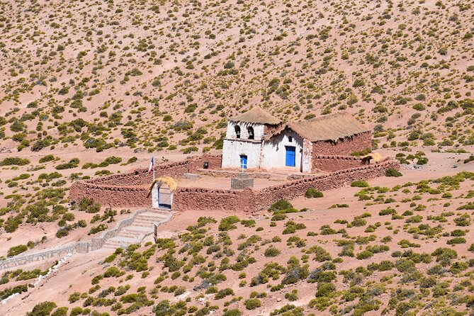 Full Day Tour to Geyser del Tatio, Vado Putana and Machuca - Cold-weather and altitude advice