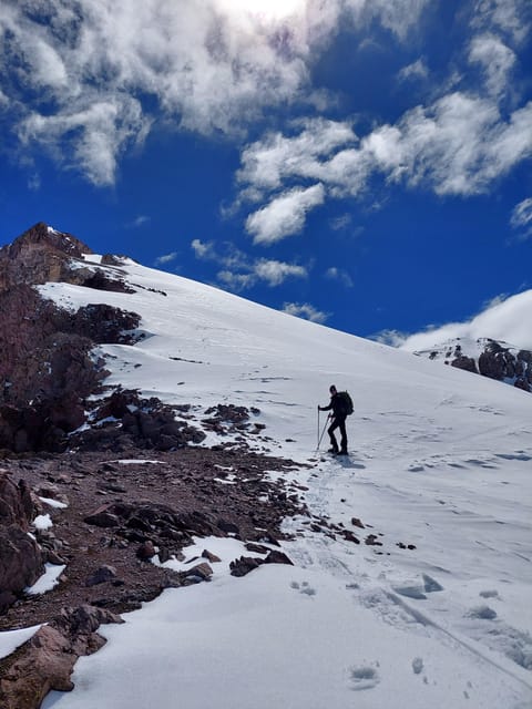 Full-Day Trek to Cerro El Pintor from Santiago - The 4,000-meter summit and Cerro El Plomo views