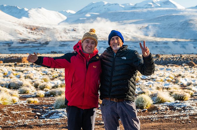 Guided tour to the Tatio Geyser breakfast at Geyser Blanco - Machuca for empanadas and a local stop