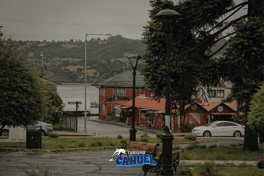 Inner Coast of Chiloé: Road and Sea. - A road trip through Chiloé’s inner coast