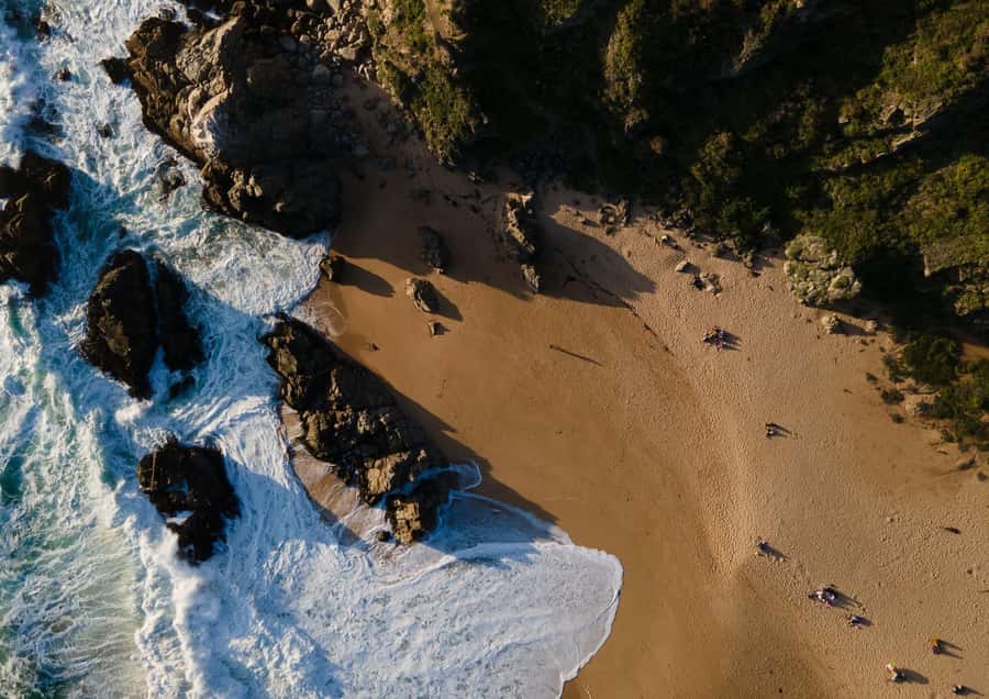 ISLA NEGRA AND ALGARROBO WITH VINICOLA UNDURRAGA - TOUR : CHILE - Algarrobo’s Pool, Beach, and Coastal Views