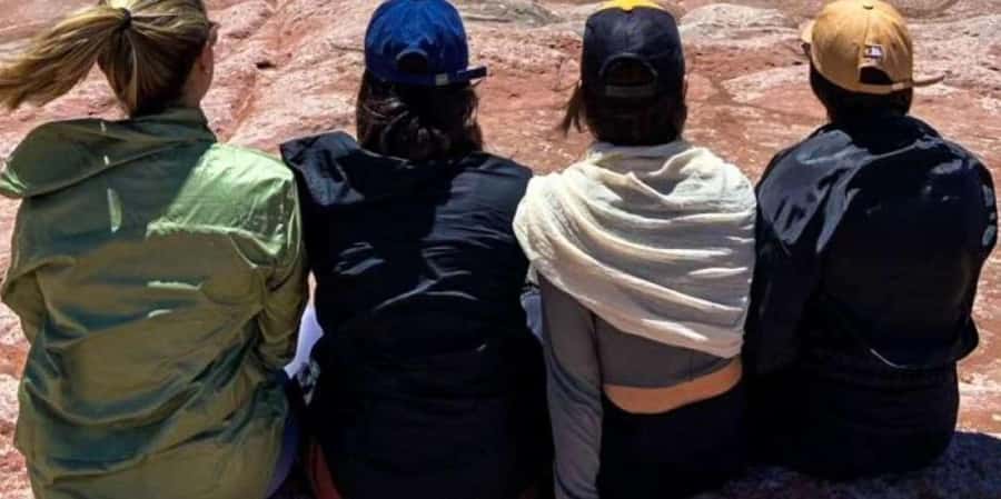 Piedras Rojas, Altiplanics Lagoons & Salar Full-Day Tour - Van comfort, group size, and timing