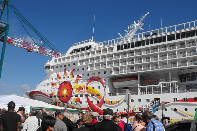 Private Cruise Transfer : Santiago → Valparaiso or San Antonio - Pickup details deserve careful checking