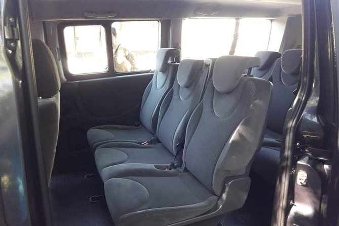 Private Transfer from Santiago Airport to Santiago - Finding the driver without a stressful airport search