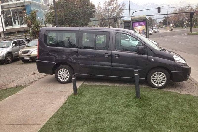 Private Transfer from Santiago Airport to Santiago - Why a private minivan can be worth $33.90