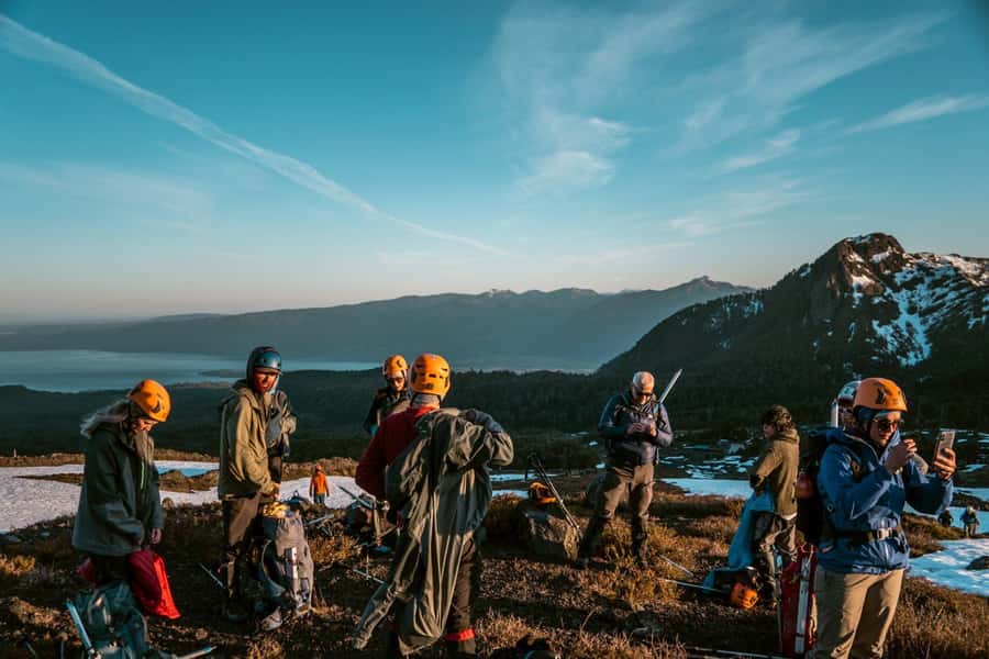 Pucón: Villarrica Volcano Climb - Guide quality and group size