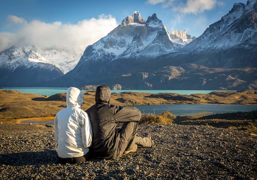 Puerto Natales: Full day tour Torres del Paine National Park - The return through Sarmiento Lake