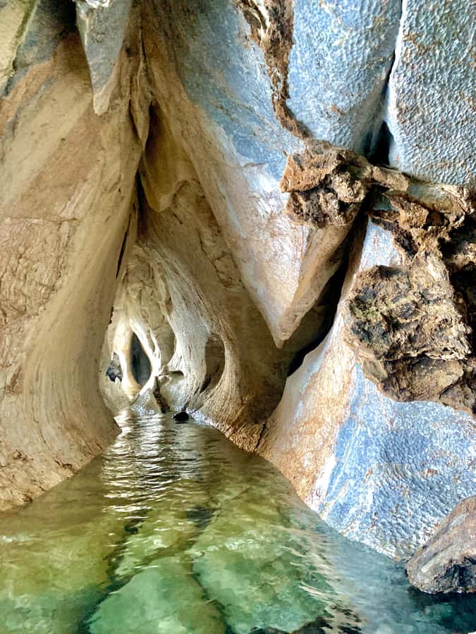 Puerto Rio Tranquilo: Kayak Tour to the Marmol Chapels - Inside the Marmol Cathedral, Chapels, and caves