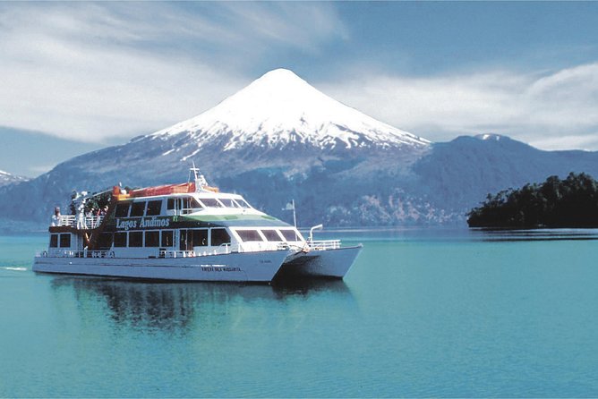 Puerto Varas: Full Day - Peulla navigation - Peulla, a small stop with a long pause