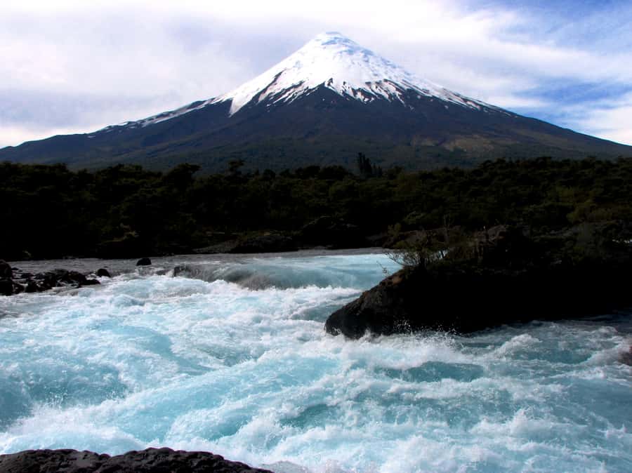 Puerto Varas: Osorno Volcano, Petrohue Falls Full-day Trip - Pickup details you should settle before departure