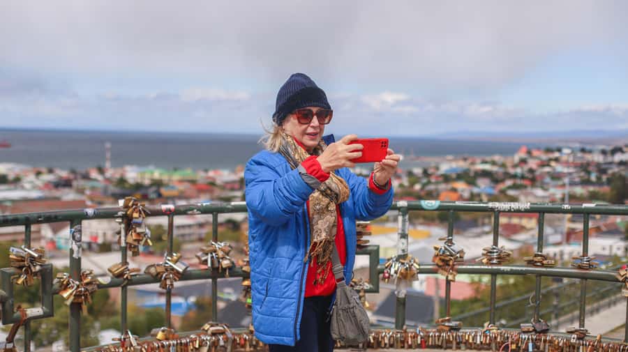 Punta Arenas: City Tour - Palacio Braun Menéndez and the story behind the city