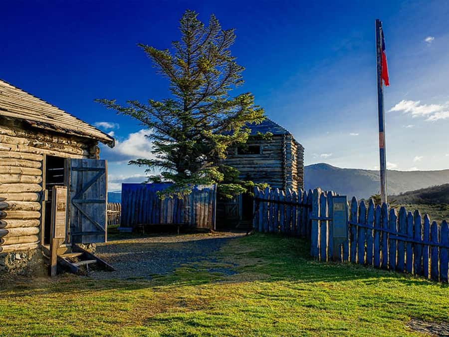 Punta Arenas: Fort Bulnes Historical Tour - The 45-minute ride south from Punta Arenas