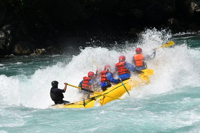 Rafting Futaleufu River Bridge to Bridge Section - The safety briefing is part of the experience